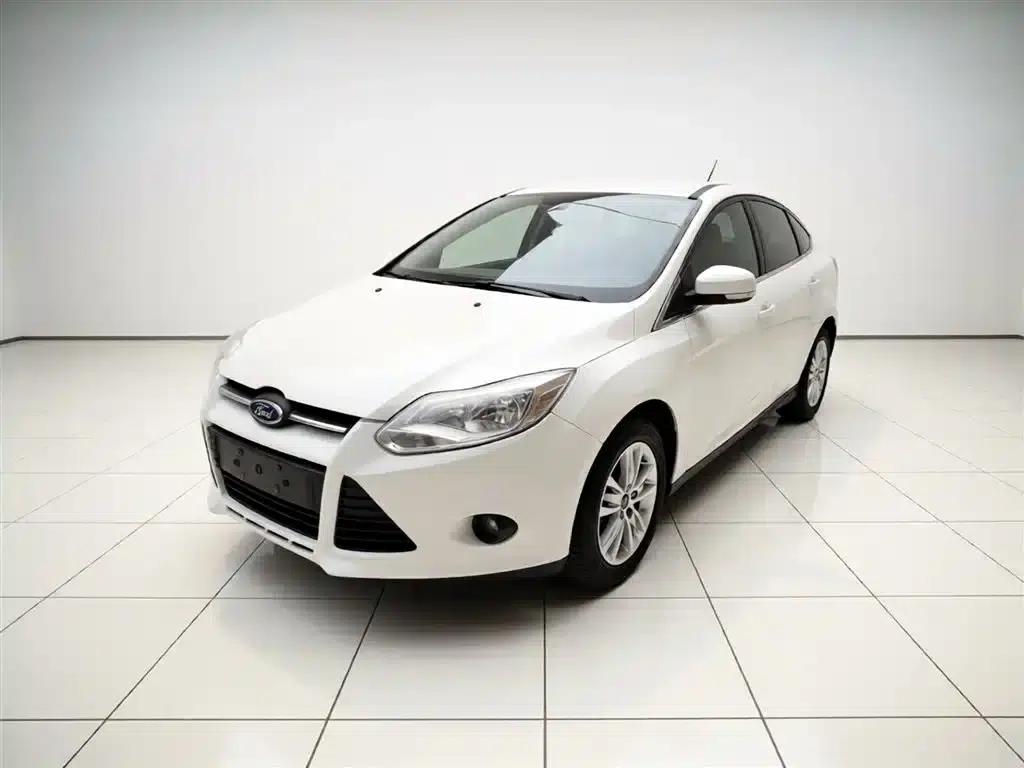 Ford Focus 2012 Sedan 1.6L Automatic Comfort — миниатюра 2