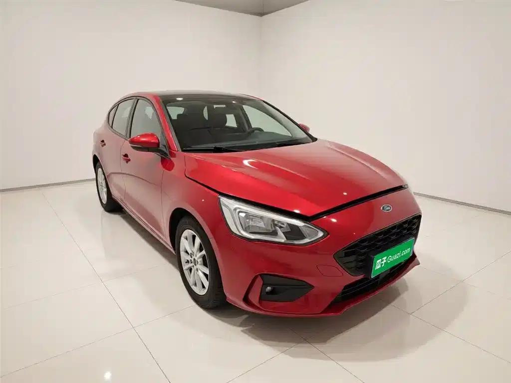 Ford Focus 2020 Hatchback EcoBoost 180 Automatic Trend Edition — миниатюра 4