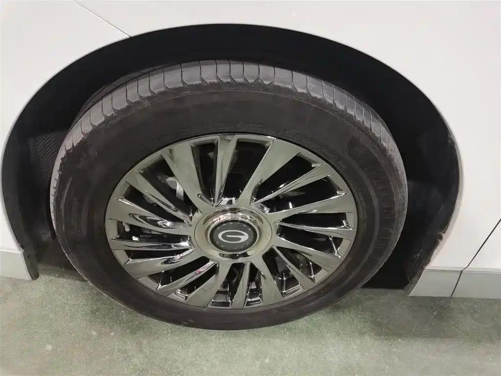 Trumpchi M8 2023 Master Series Hybrid Flagship Edition — миниатюра 23