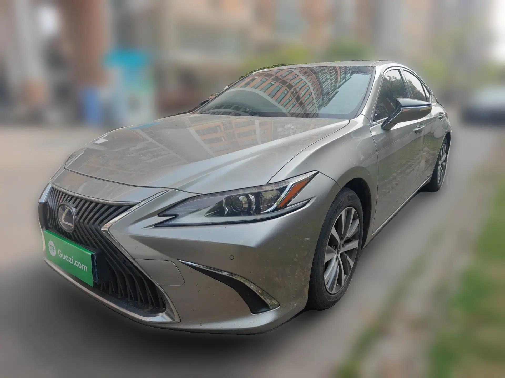 Lexus ES 2018 300h Premier Edition China VI Standard — миниатюра 1