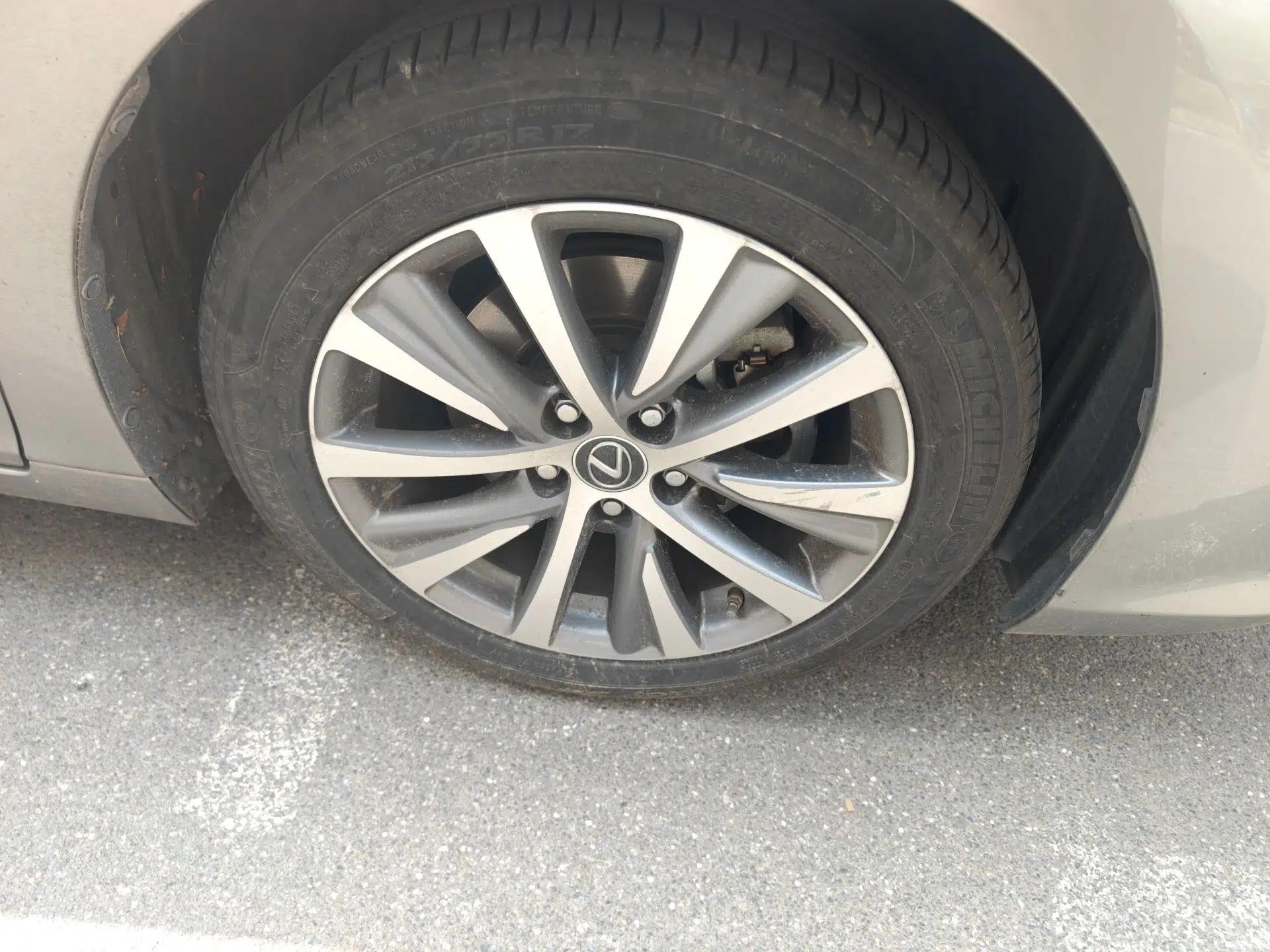 Lexus ES 2018 300h Premier Edition China VI Standard — миниатюра 8