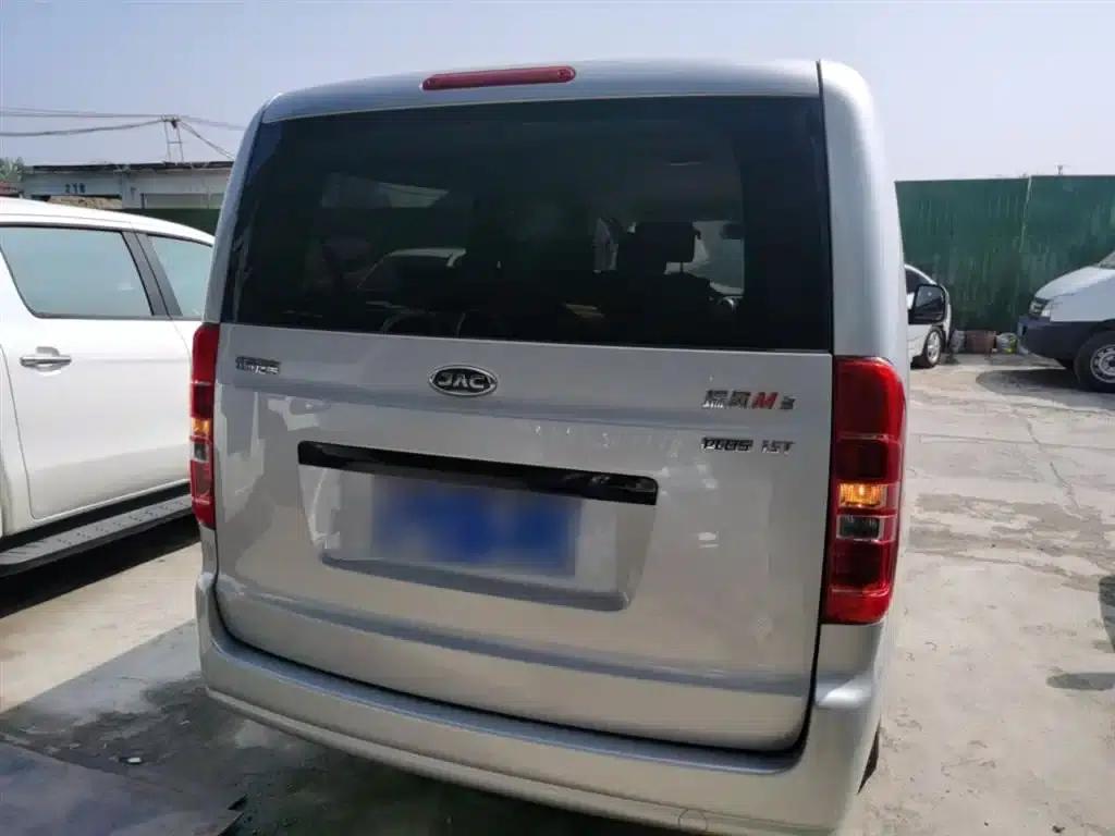 Refine M3 2023 PLUS 1.5T 5/7-seater Classic Edition — миниатюра 4