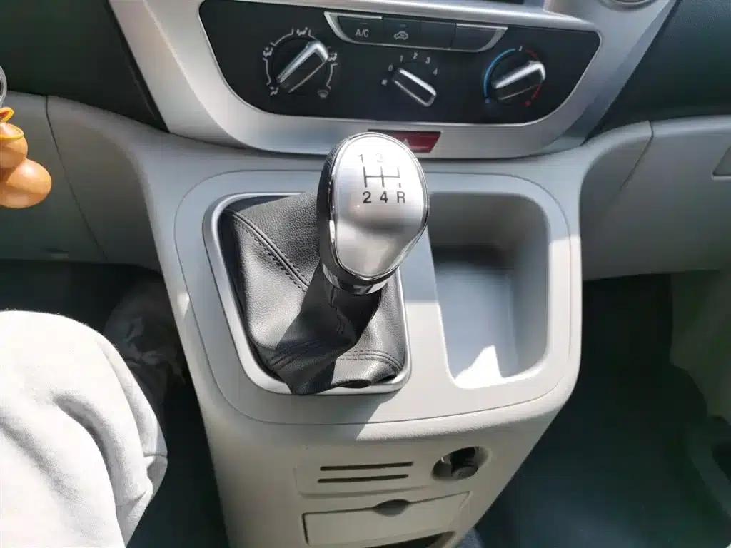 Refine M3 2023 PLUS 1.5T 5/7-seater Classic Edition — миниатюра 10