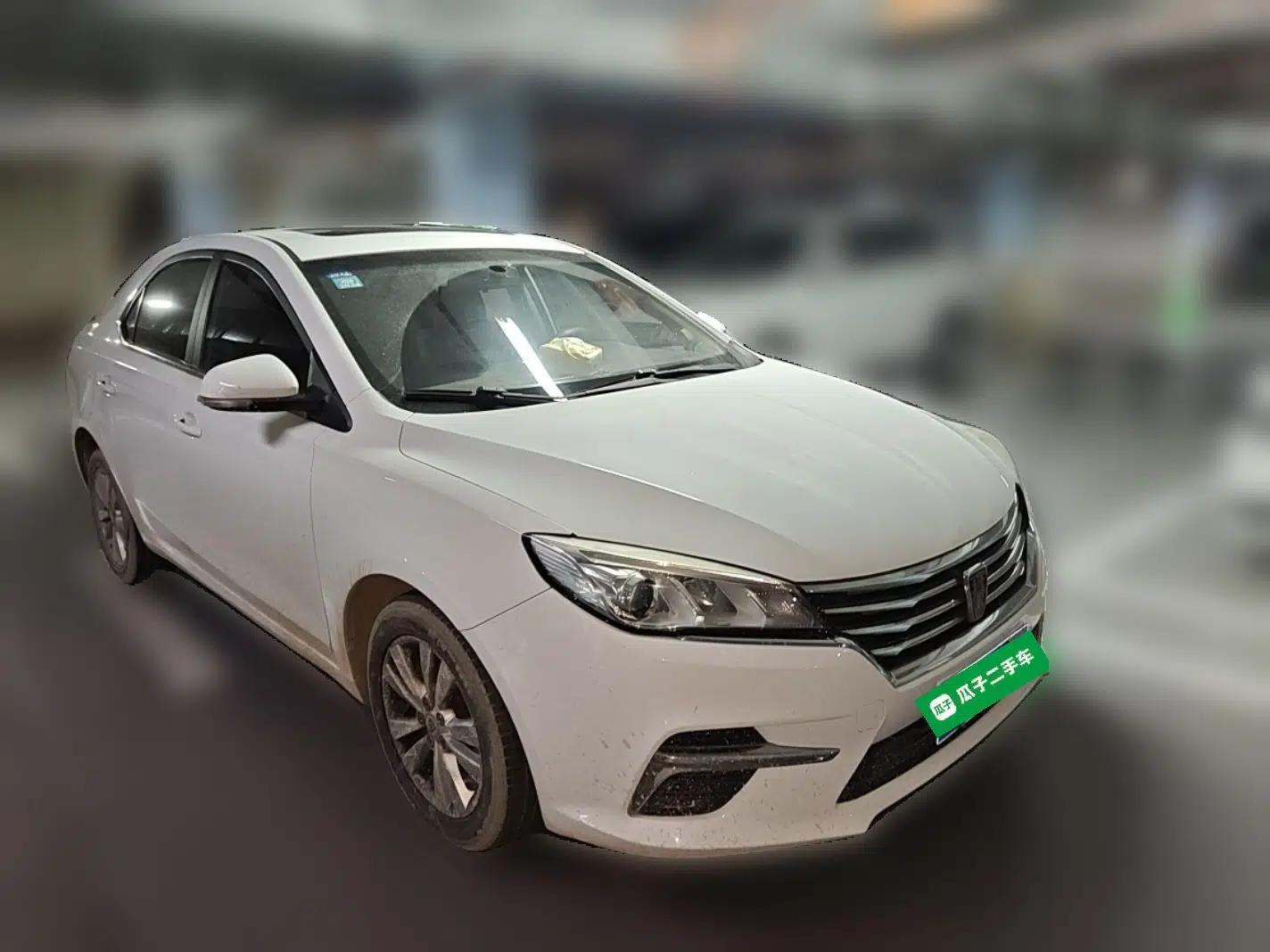 Roewe 360 2018 PLUS 1.5L Automatic Luxury Edition — миниатюра 3