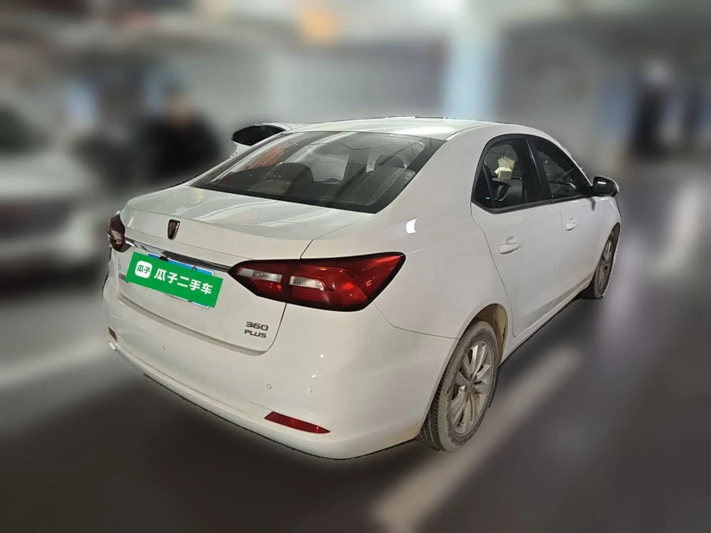 Roewe 360 2018 PLUS 1.5L Automatic Luxury Edition — миниатюра 6