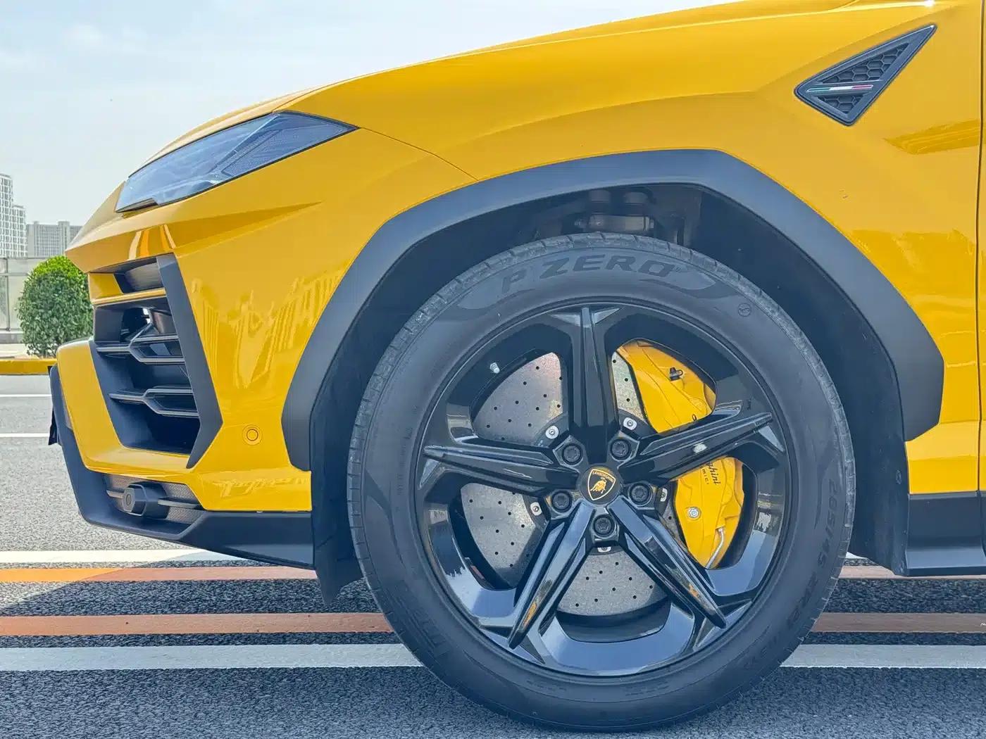 2021 Urus 4.0T V8 — миниатюра 8
