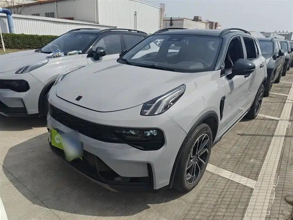 Lynk & Co 01 2023 1.5TD EM-F PM — миниатюра 2