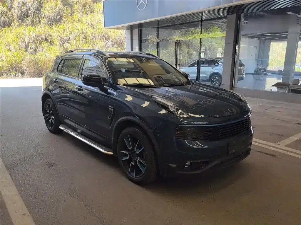 Lynk & Co 01 2017 2.0T 2WD Pro Edition — миниатюра 4