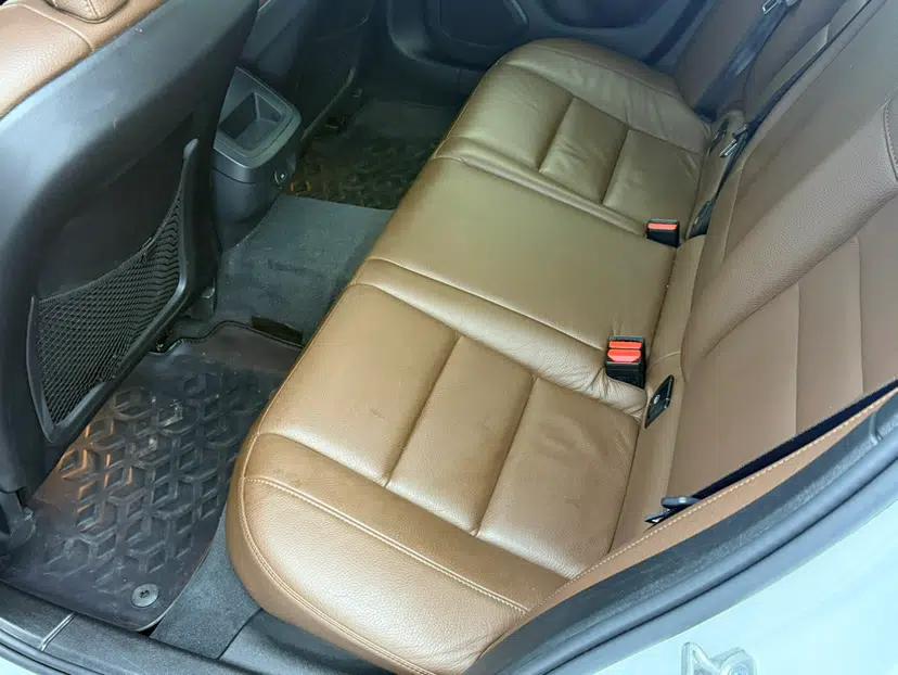 Volvo S60 2023 B4 Zhiyuan Luxury Edition — миниатюра 28