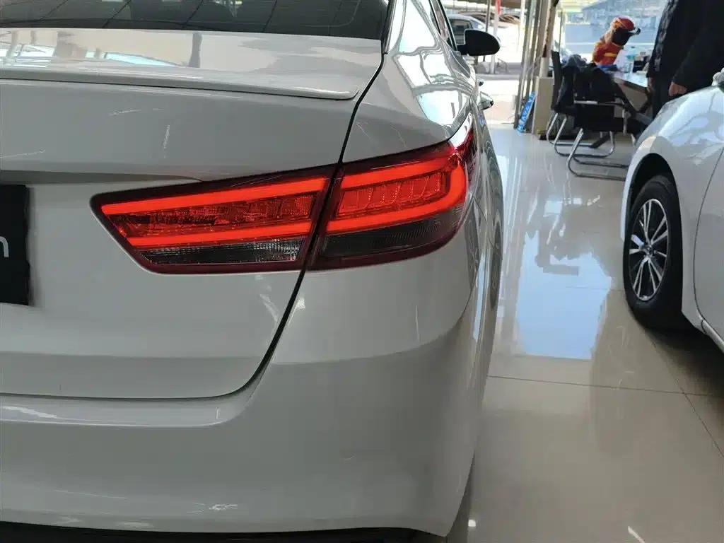 Kia K5 2016 1.6T Automatic LUX — миниатюра 8