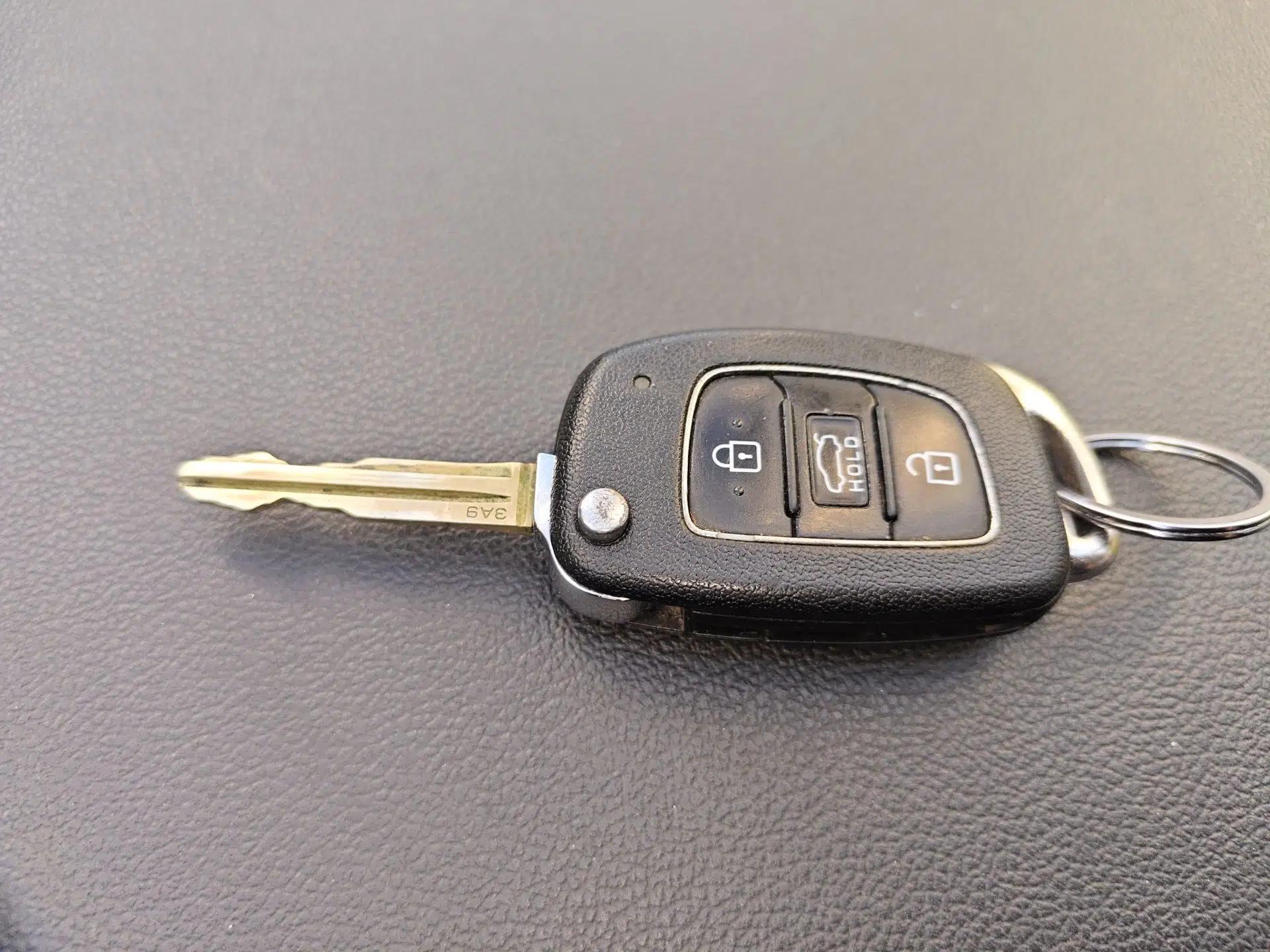 Hyundai Elantra (6th Generation / Lingdong) 2016 1.6L Automatic ZhiXuan – Elite Version — миниатюра 17