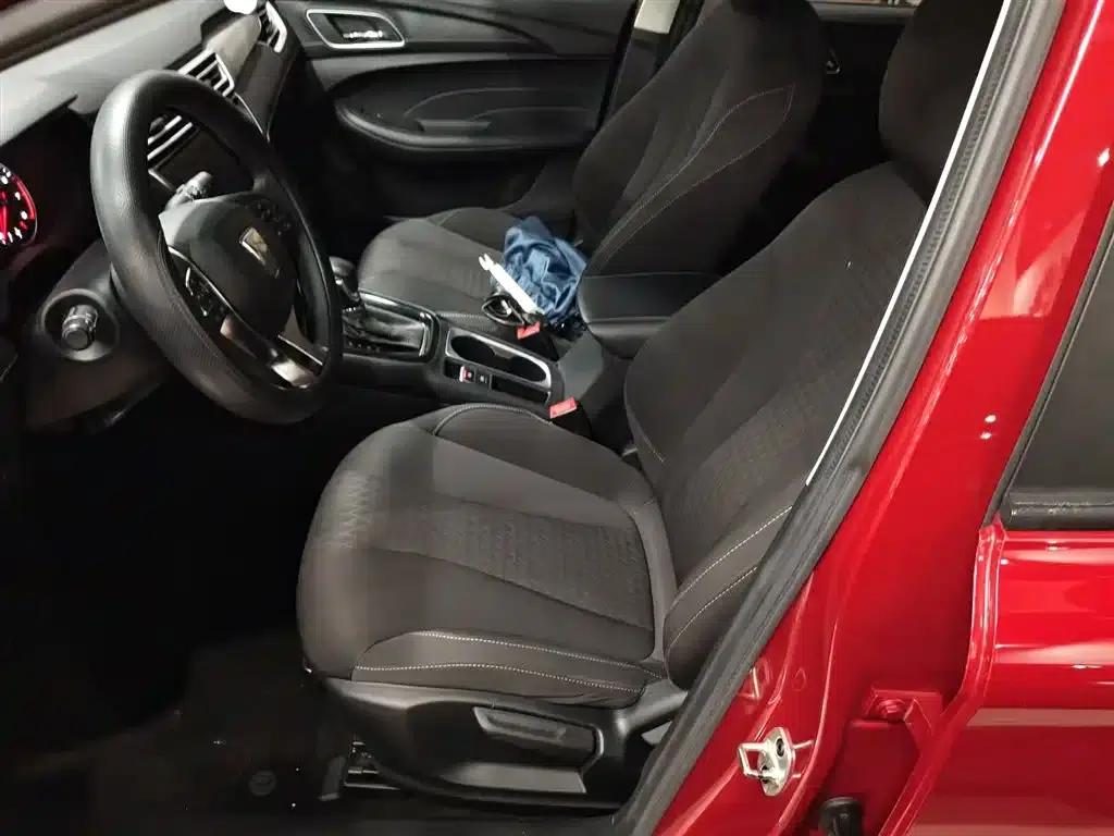 Roewe i5 2020 1.5L Automatic 4G Connected Leading Edition — миниатюра 15