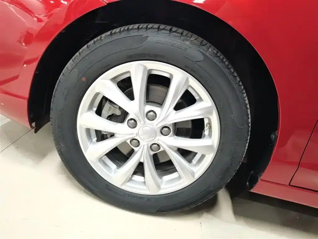 Roewe i5 2020 1.5L Automatic 4G Connected Leading Edition — миниатюра 23