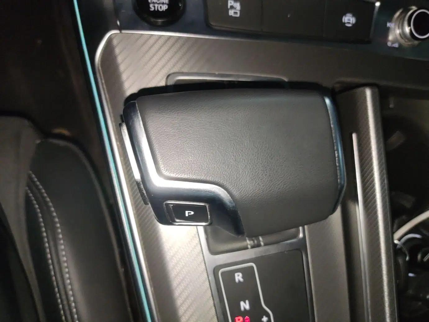 Audi A7L 2024 45TFSI S-line Dream-Building Edition Flow Crystal Package — миниатюра 17