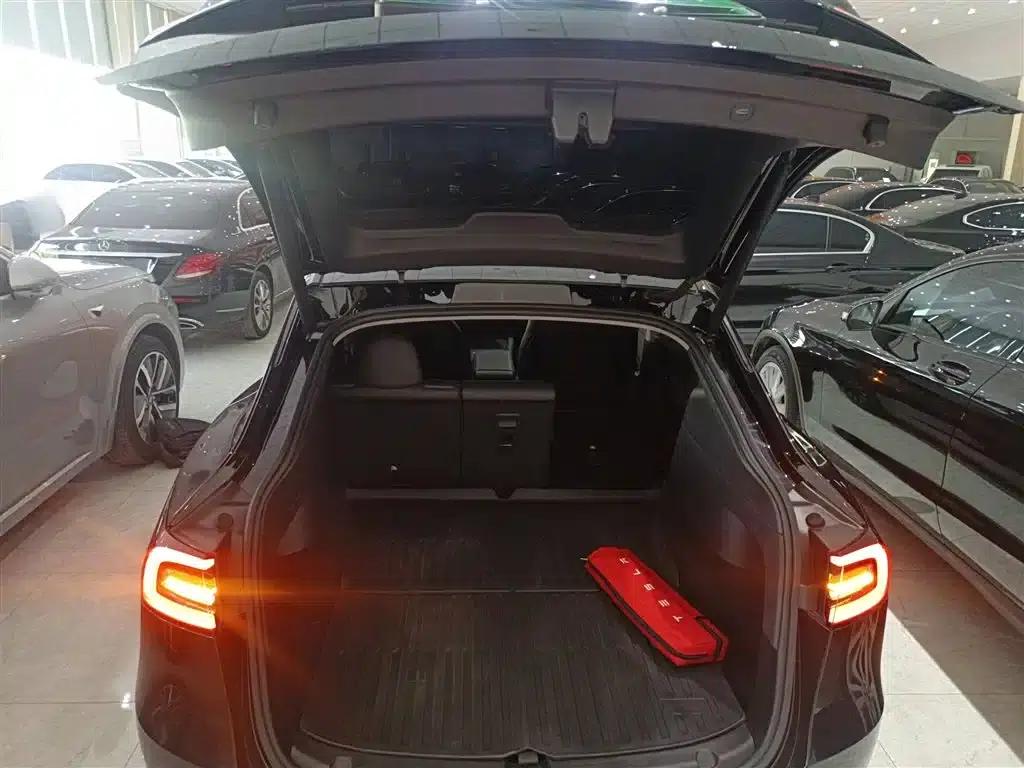 Model Y 2022 Facelift Rear-Wheel Drive Version — миниатюра 19