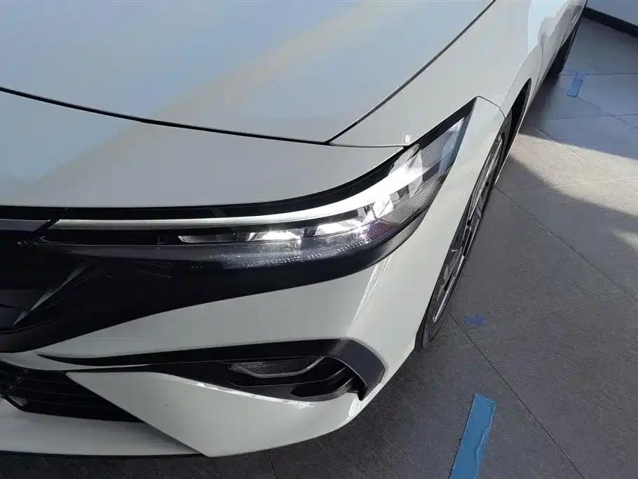 Hyundai Elantra 2023 1.5L CVT GLX Elite Edition — миниатюра 5