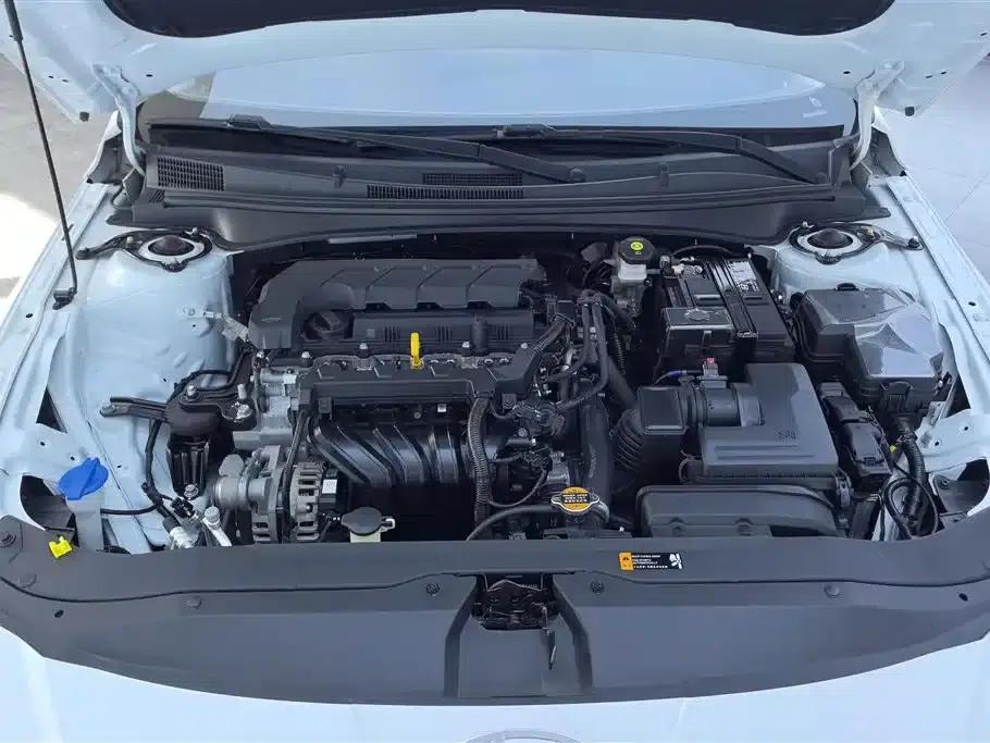 Hyundai Elantra 2023 1.5L CVT GLX Elite Edition — миниатюра 10