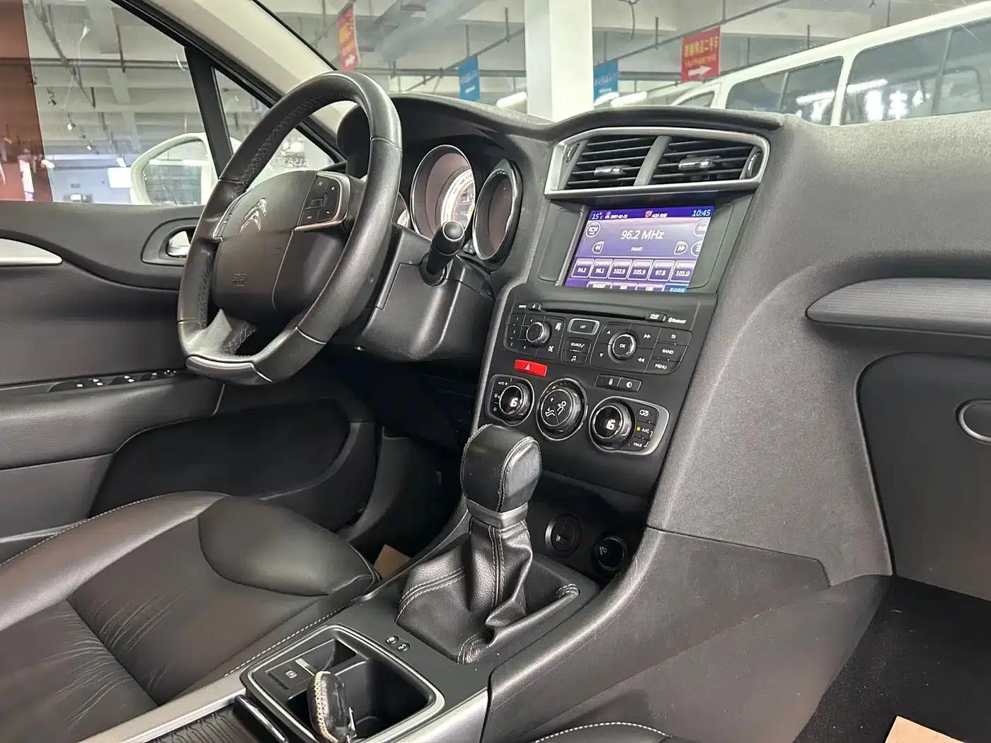 Citroën C4L 2016 1.2T Automatic Elite — миниатюра 10