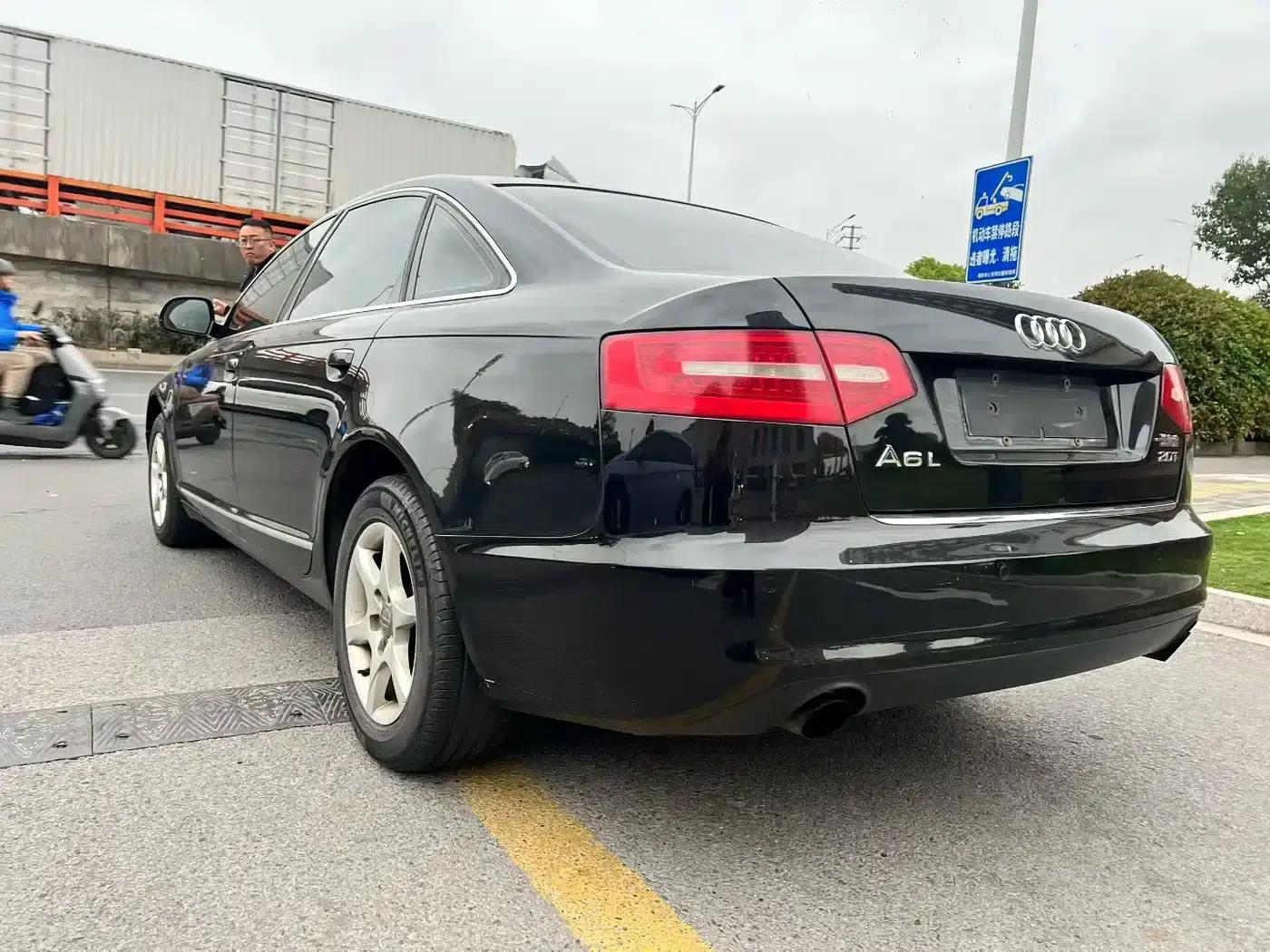 Audi A6L 2009 2.0 TFSI Automatic Standard Edition — миниатюра 7