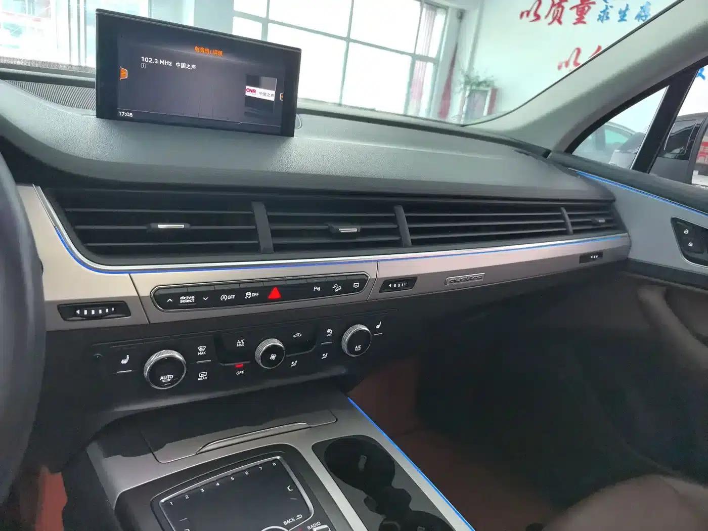 Audi Q7 2018 45 TFSI Technology Edition — миниатюра 11