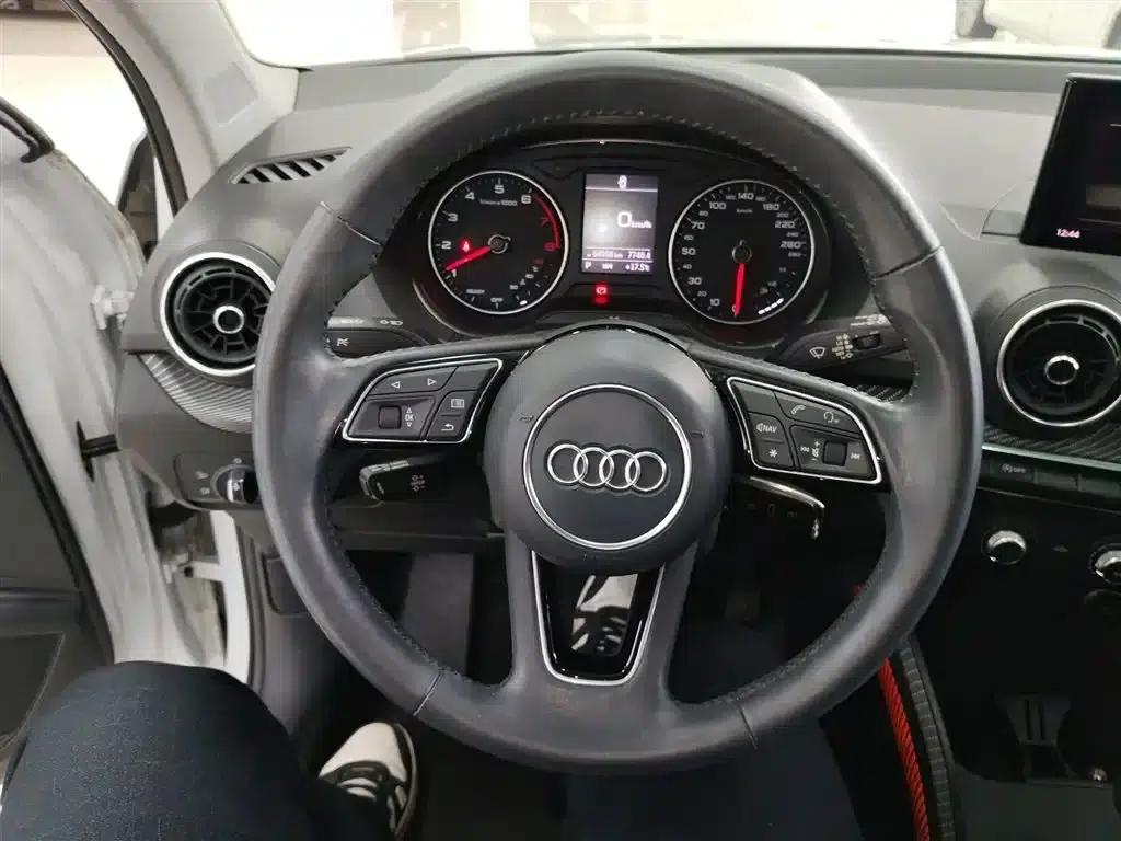 Audi Q2L 2018 35 TFSI Launch Edition (National V Emission Standard) — миниатюра 7