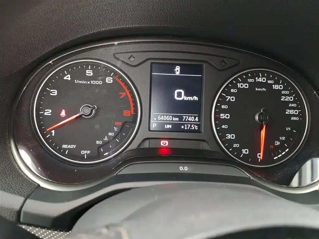 Audi Q2L 2018 35 TFSI Launch Edition (National V Emission Standard) — миниатюра 8