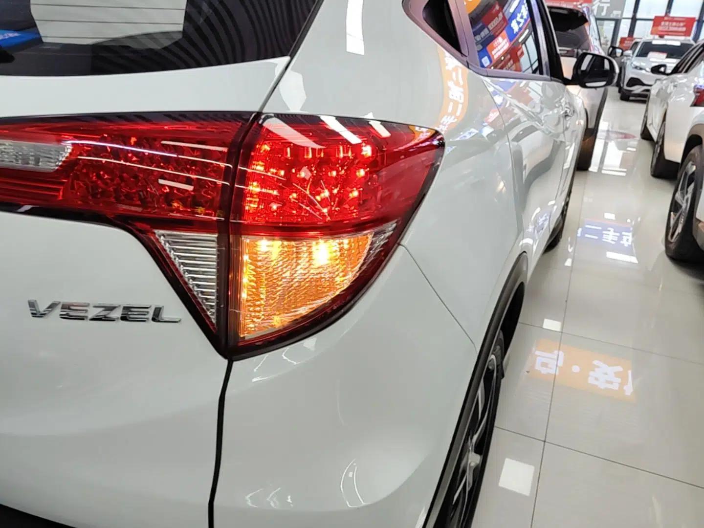 Honda Vezel 2020 1.5L CVT Pioneer Edition — миниатюра 7