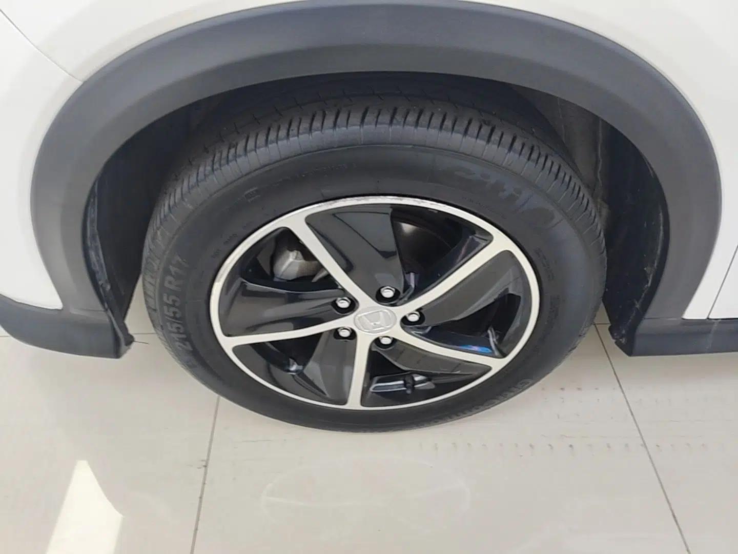 Honda Vezel 2020 1.5L CVT Pioneer Edition — миниатюра 8