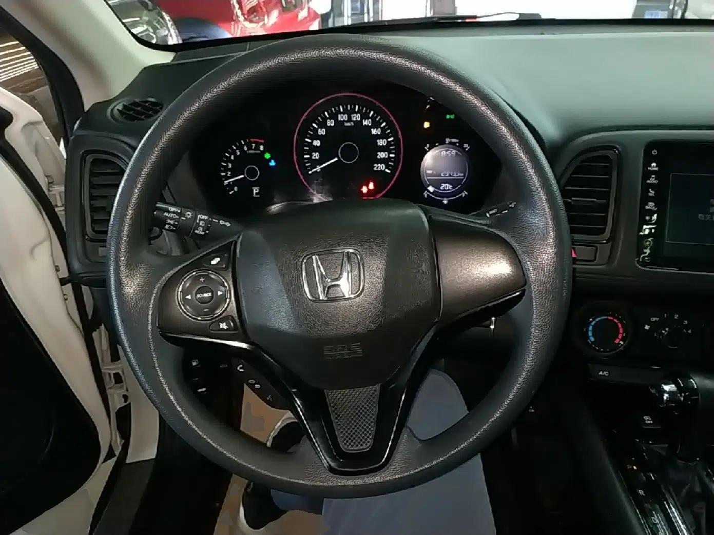 Honda Vezel 2020 1.5L CVT Pioneer Edition — миниатюра 14
