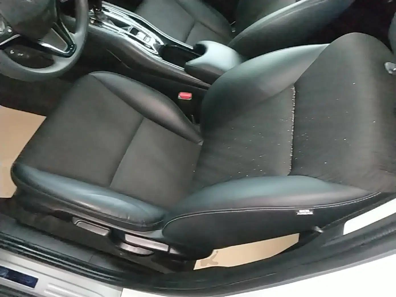Honda Vezel 2020 1.5L CVT Pioneer Edition — миниатюра 18