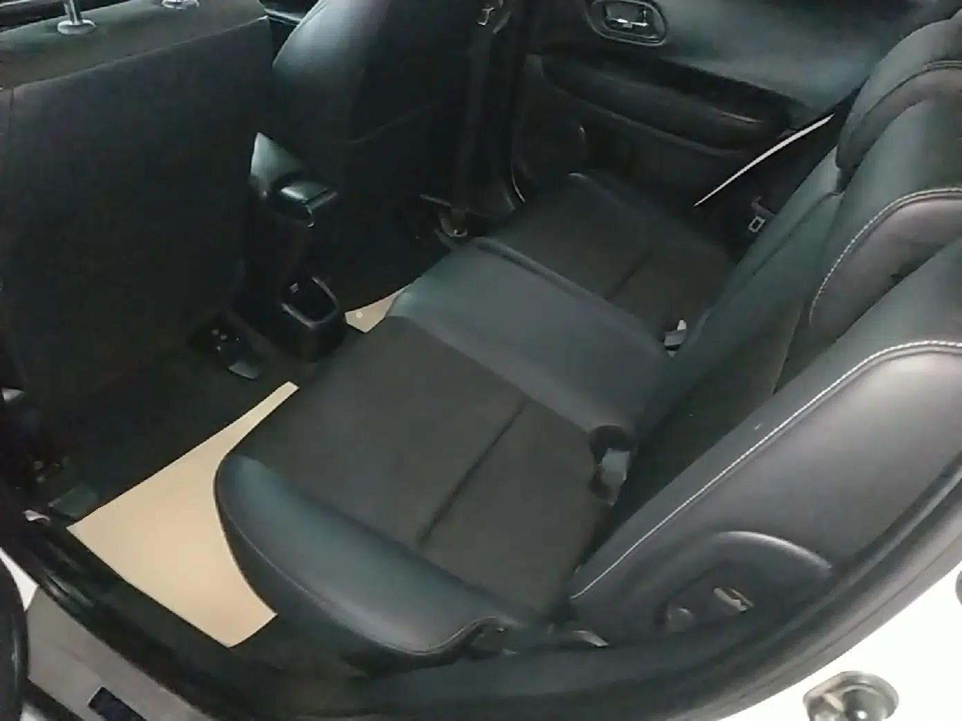Honda Vezel 2020 1.5L CVT Pioneer Edition — миниатюра 20