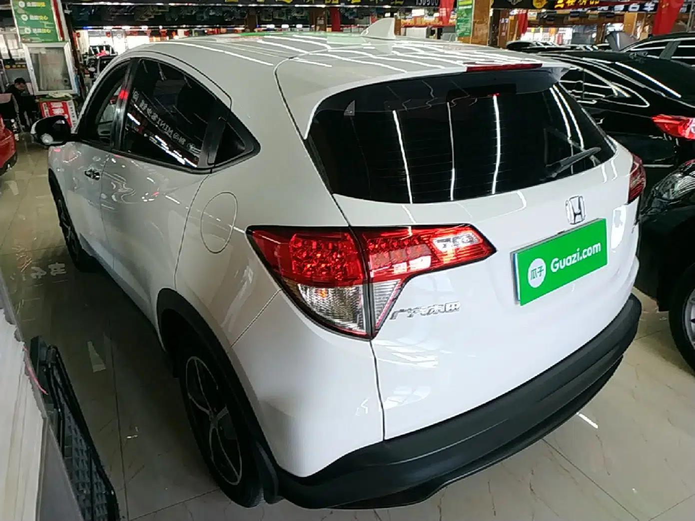 Honda Vezel 2020 1.5L CVT Pioneer Edition — миниатюра 4
