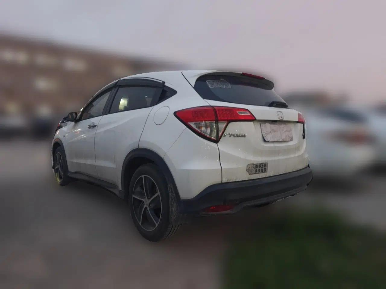Honda Vezel 2020 1.5L CVT Pioneer Edition — миниатюра 4
