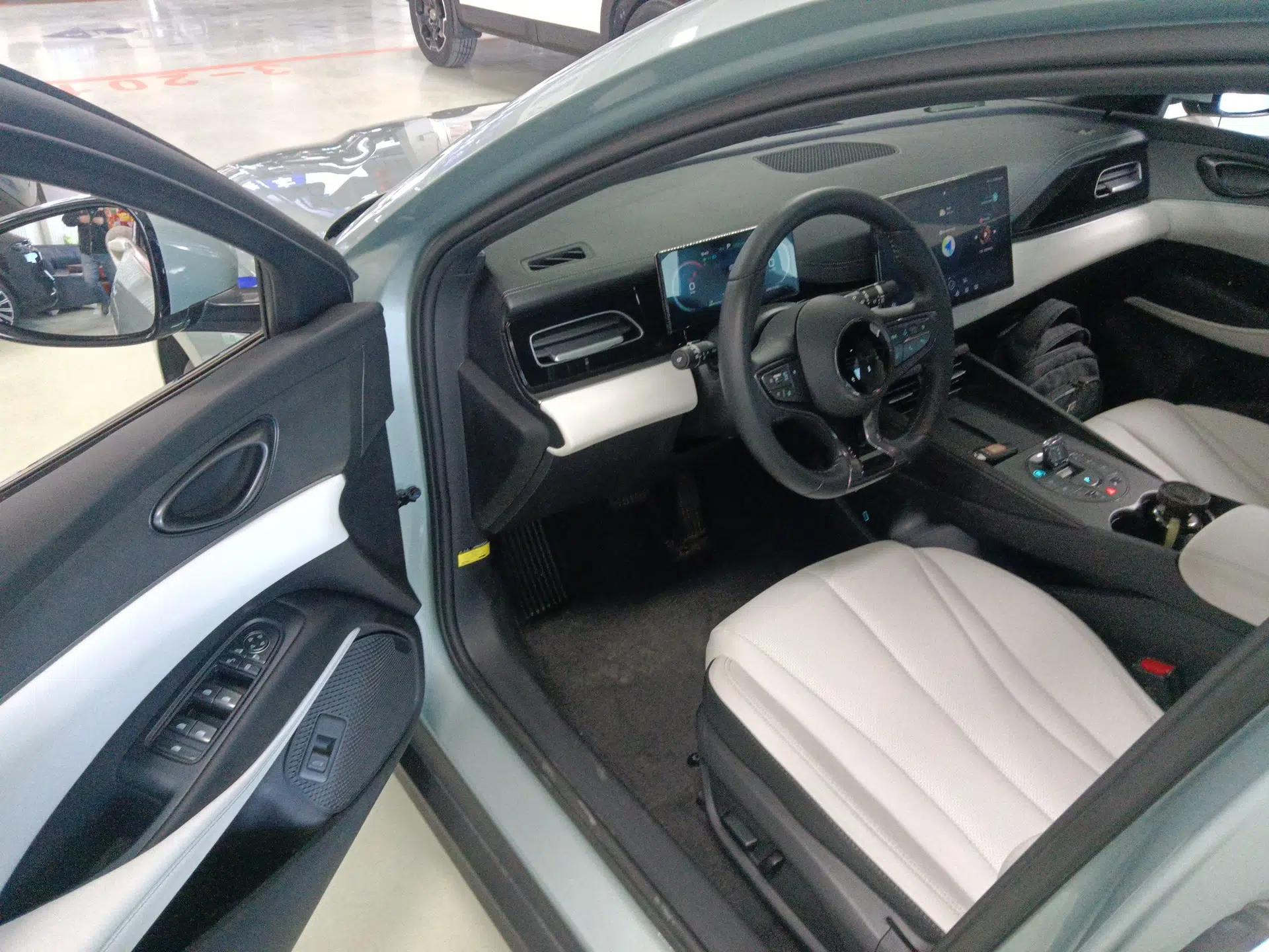 BYD Seal 06 New Energy 2024 DM-i 120KM Prestige Model — миниатюра 19