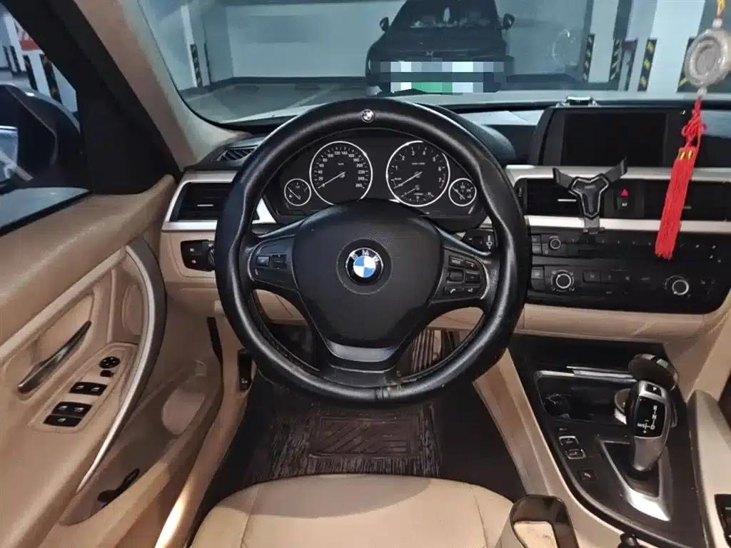 BMW 3 Series 2015 316Li Fashion Edition — миниатюра 3