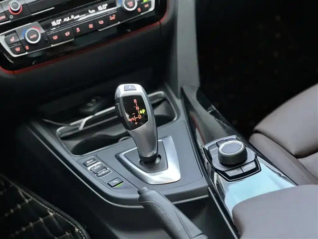BMW 3 Series 2018 320Li Fashion Edition — миниатюра 21