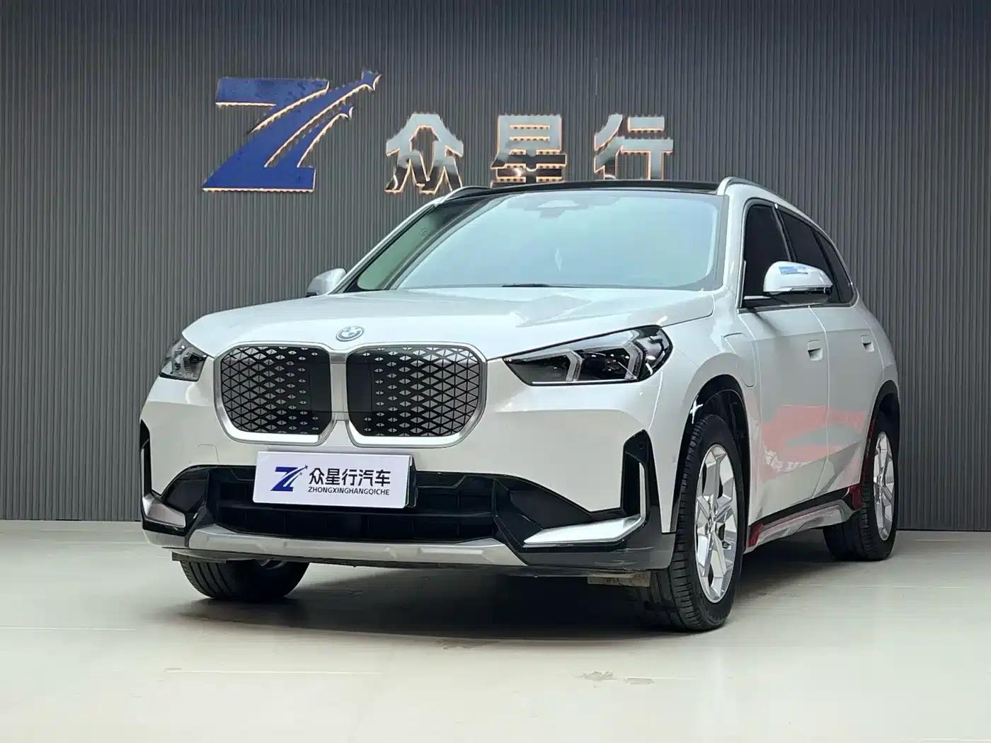BMW iX1 2023 eDrive25L X Design Package — миниатюра 1