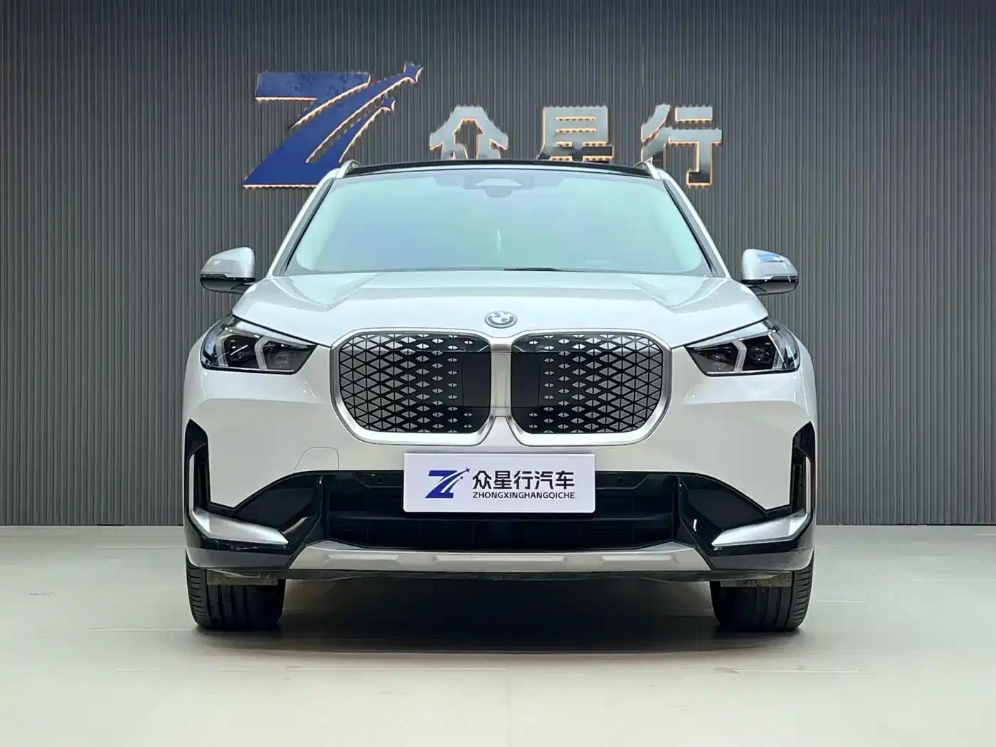 BMW iX1 2023 eDrive25L X Design Package — миниатюра 5