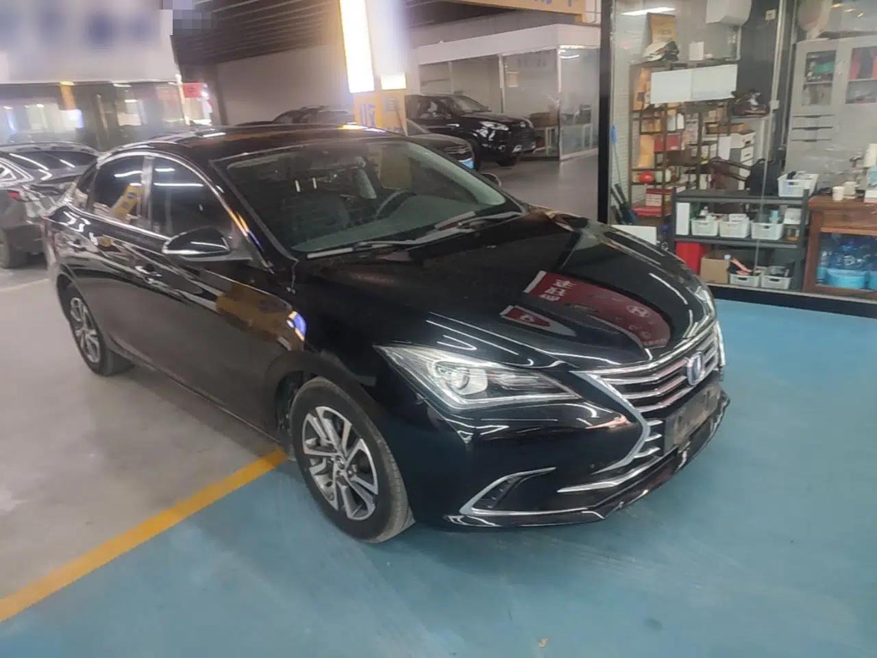 CHANGAN Eado 2018 1.6L GDI Automatic Fashion Edition — миниатюра 3