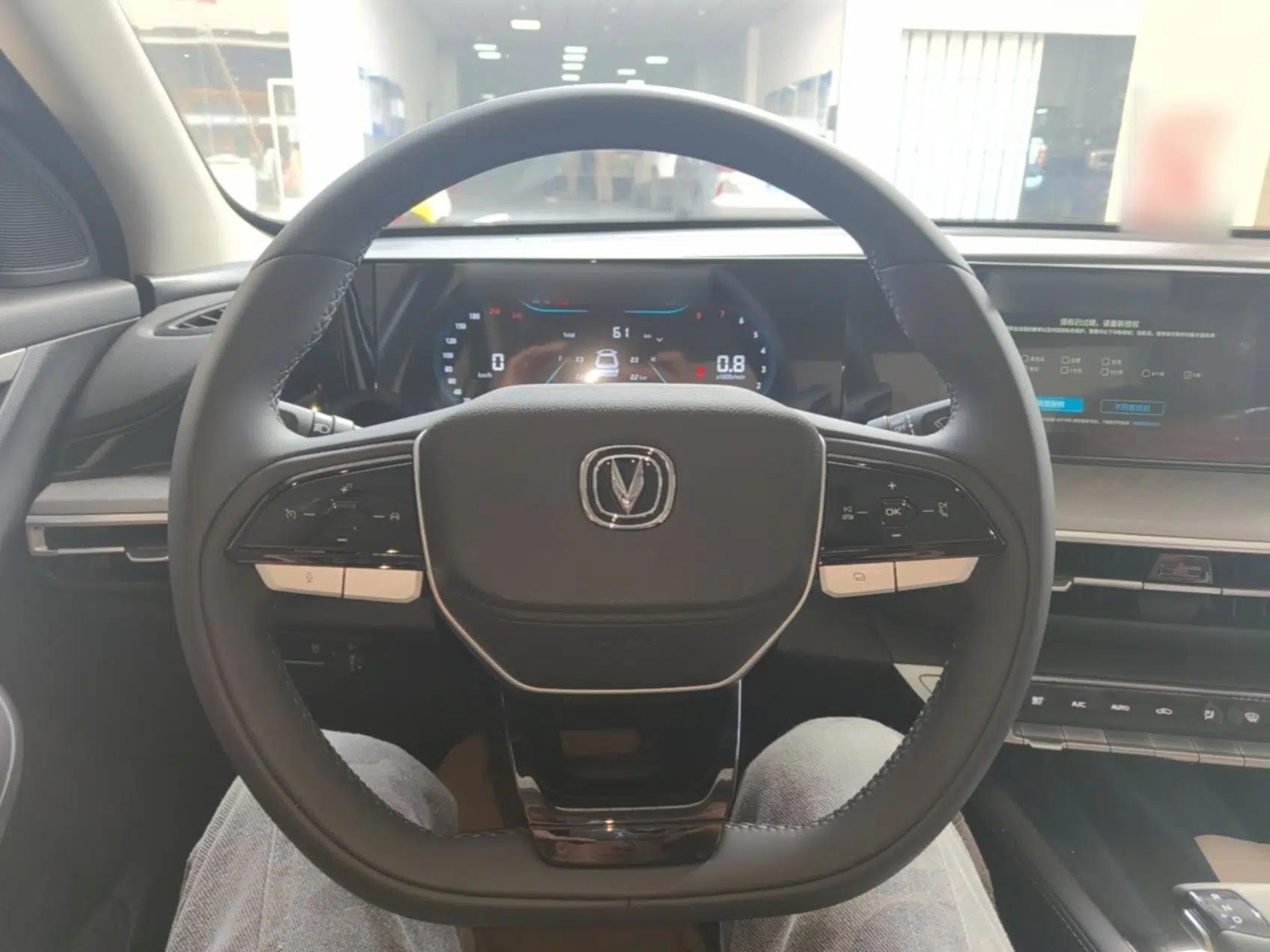 CHANGAN Eado 2025 PLUS 1.4T Dual-Clutch High-Energy Version — миниатюра 14