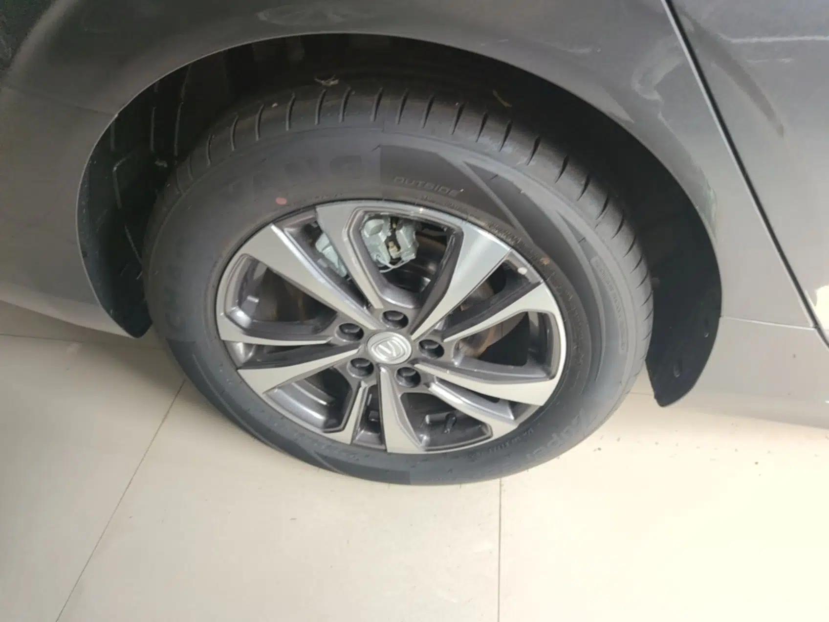 CHANGAN Eado 2025 PLUS 1.4T Dual-Clutch High-Energy Version — миниатюра 10