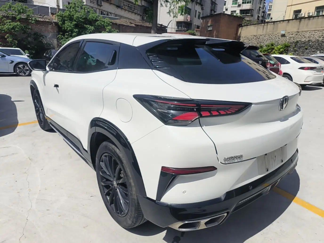 CHANGAN UNI-T 2023 2nd Generation 1.5T Luxury Version — миниатюра 4