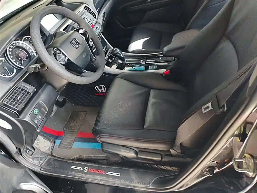 2016 Honda Accord 2.0L Comfort Edition — миниатюра 15