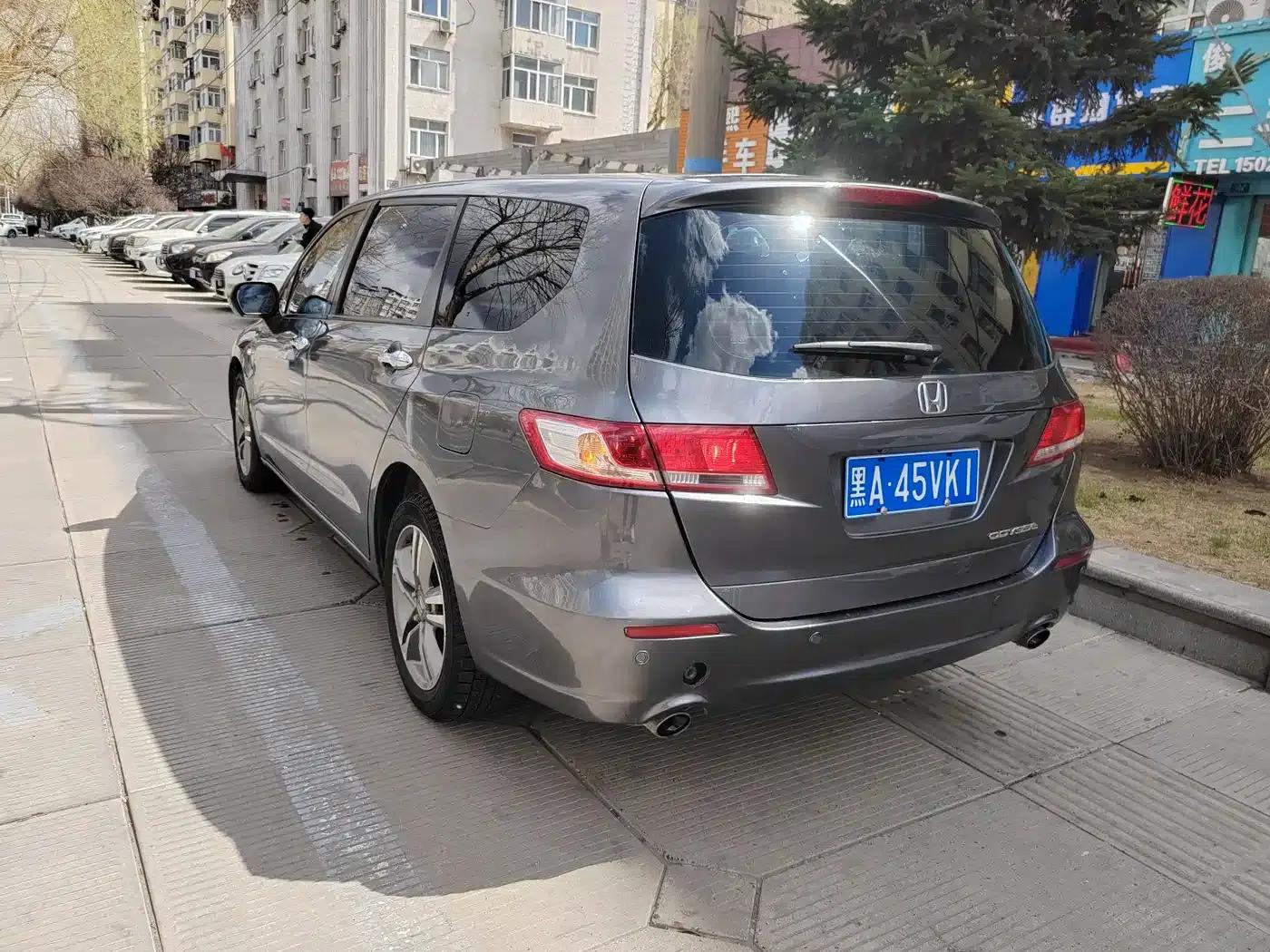 2009 Odyssey 2.4L Luxury Edition — миниатюра 4