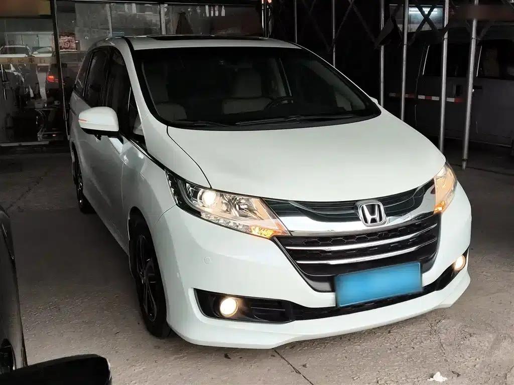2017 Odyssey 2.4L Luxury Edition — миниатюра 22