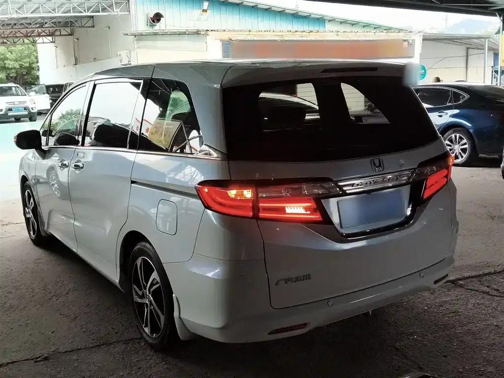 2017 Odyssey 2.4L Luxury Edition — миниатюра 23