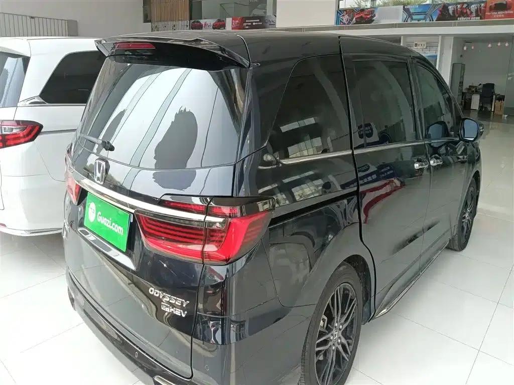 Odyssey 2022 2.0L e:HEV Elite Edition — миниатюра 5