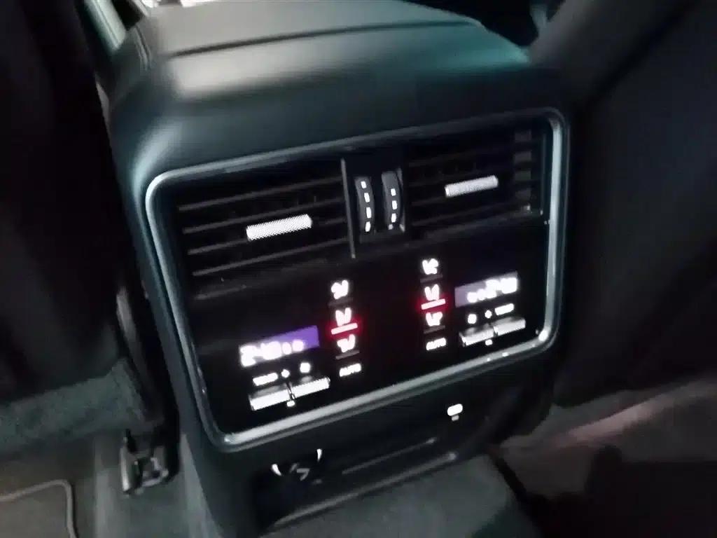 2023 Cayenne E-Hybrid 2.0T — миниатюра 15
