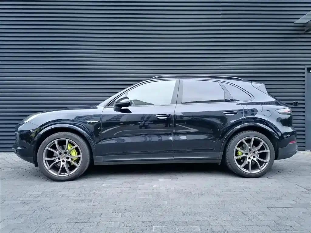 2023 Cayenne E-Hybrid 2.0T — миниатюра 16
