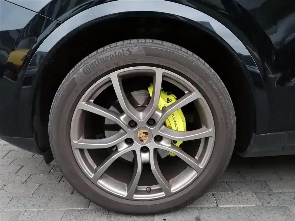 2023 Cayenne E-Hybrid 2.0T — миниатюра 9